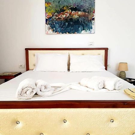 Aira Apartment Himare Eksteriør bilde