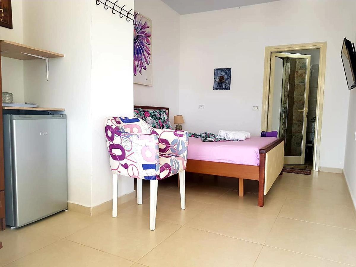 Aira Apartment Himare Eksteriør bilde