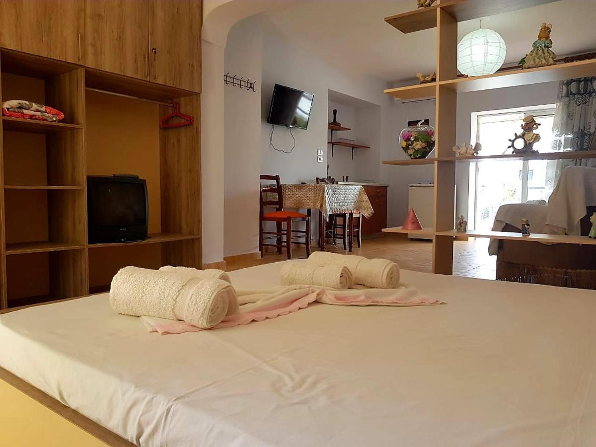 Aira Apartment Himare Eksteriør bilde