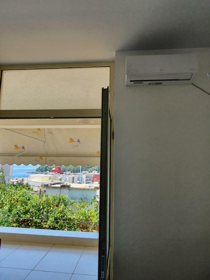 Aira Apartment Himare Eksteriør bilde